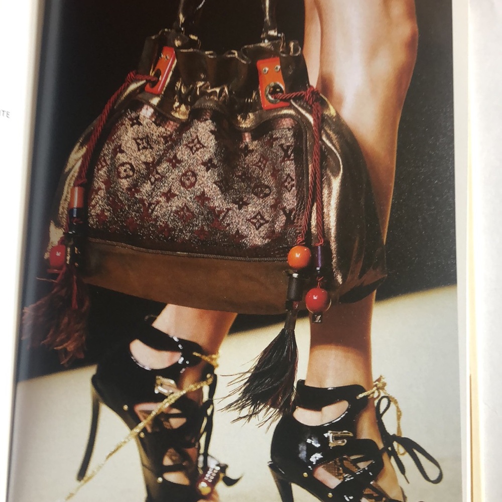Luxury fashion books - set of 7 Hermes, LV, Valentino, YSL, Chanel, Versace … - Picture 4 of 11